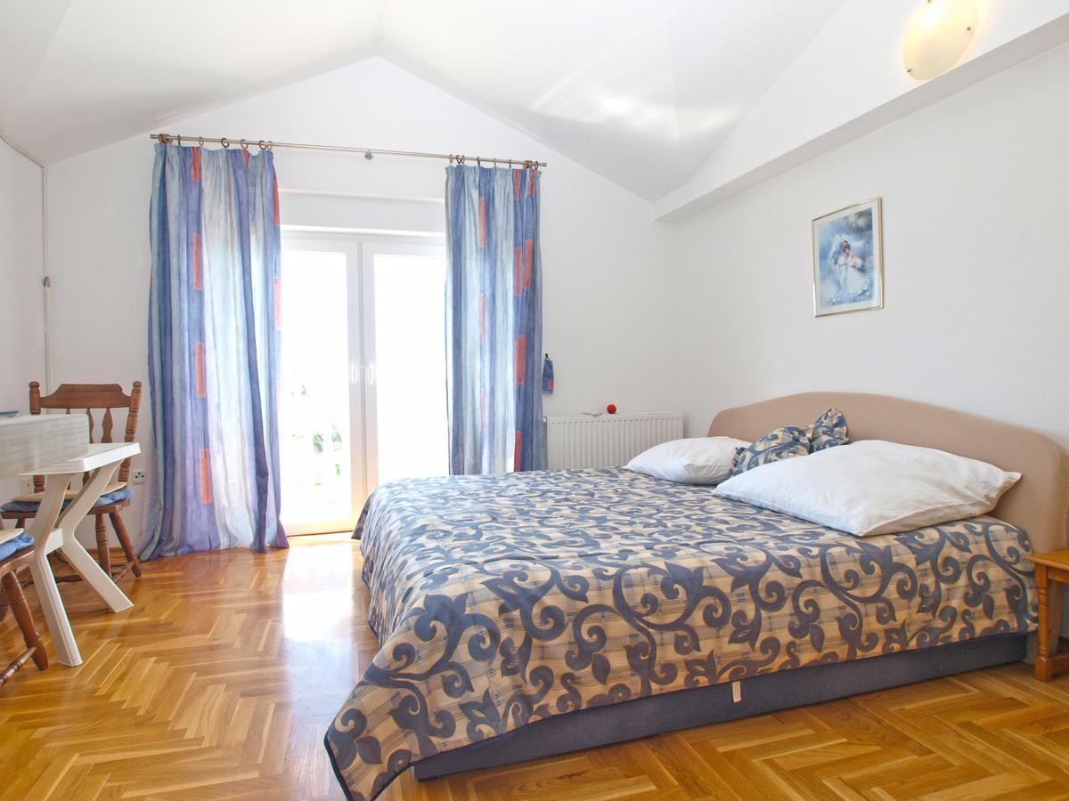 Apartment Anto 1598 Fazana