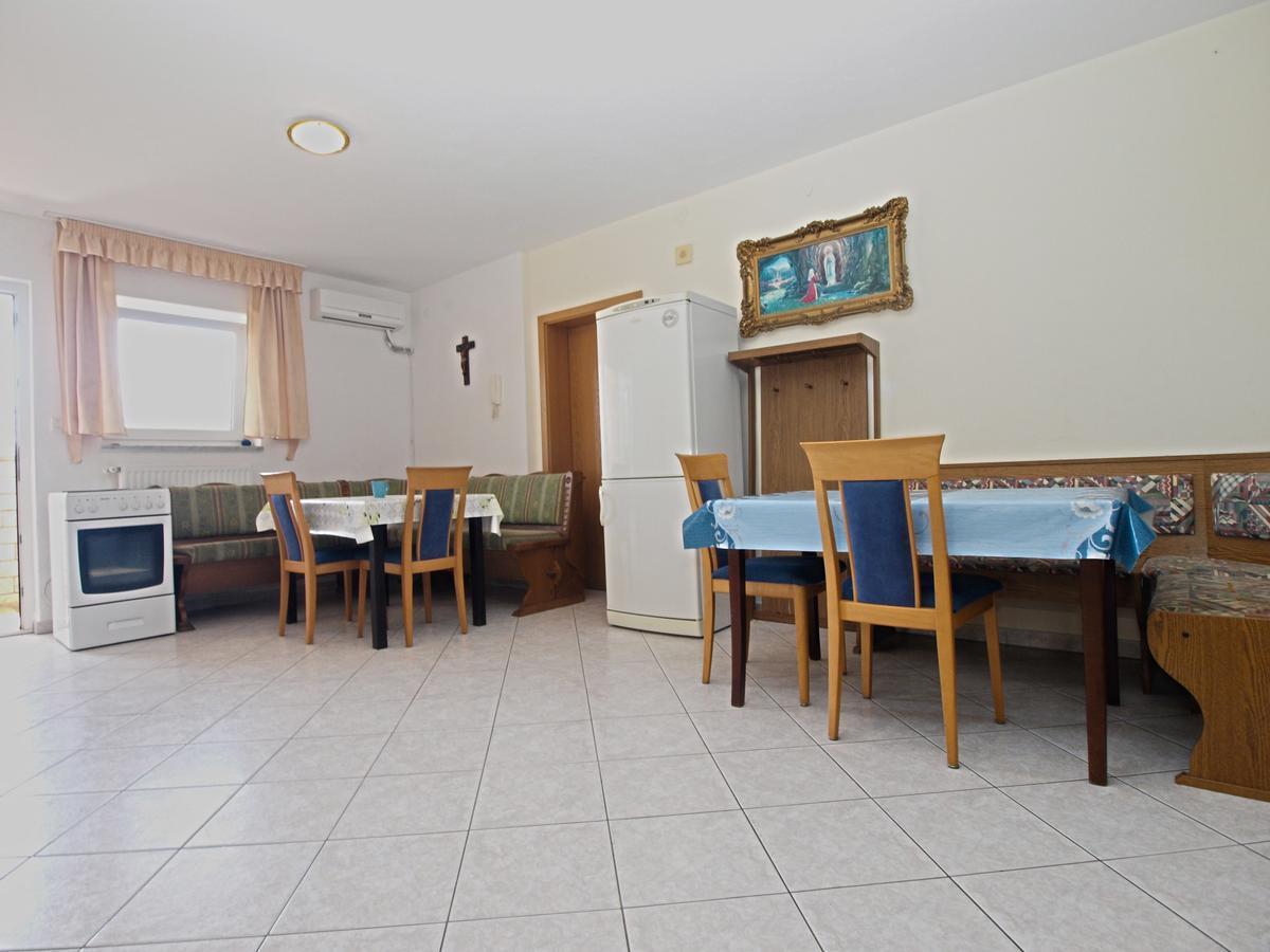 Anto 1598 Apartment *
