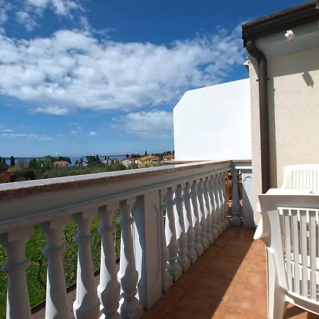 Apartments Anto 1598 Fazana Exterior photo