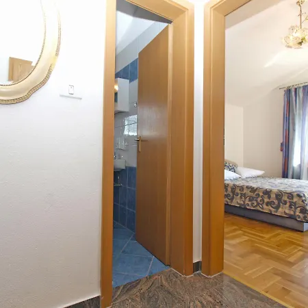 Apartments Anto 1598 Fazana Exterior photo